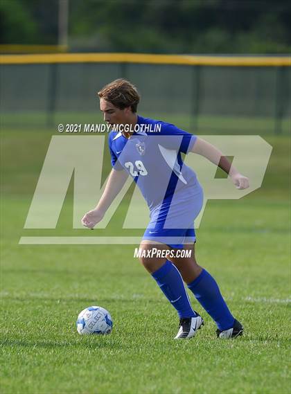 Thumbnail 2 in Limestone vs. Illinois Valley Central photogallery.