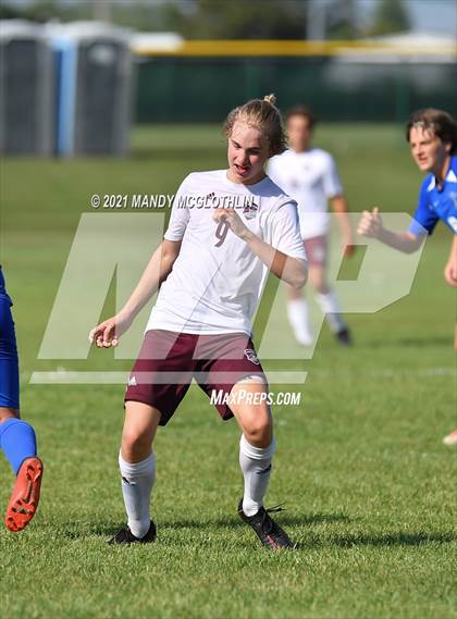 Thumbnail 1 in Limestone vs. Illinois Valley Central photogallery.