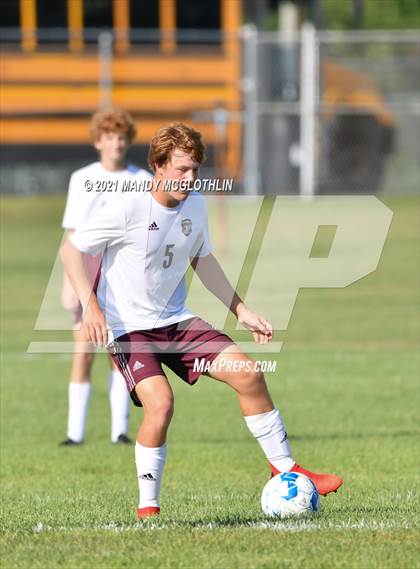 Thumbnail 3 in Limestone vs. Illinois Valley Central photogallery.