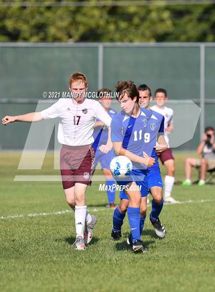 Thumbnail 3 in Limestone vs. Illinois Valley Central photogallery.