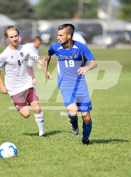 Thumbnail 1 in Limestone vs. Illinois Valley Central photogallery.