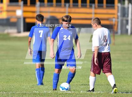 Thumbnail 3 in Limestone vs. Illinois Valley Central photogallery.