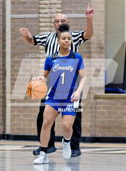Thumbnail 2 in McAdory vs Tuscaloosa County (Jaguar Thanksgiving Jam) photogallery.