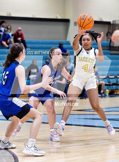 Thumbnail 2 in McAdory vs Tuscaloosa County (Jaguar Thanksgiving Jam) photogallery.