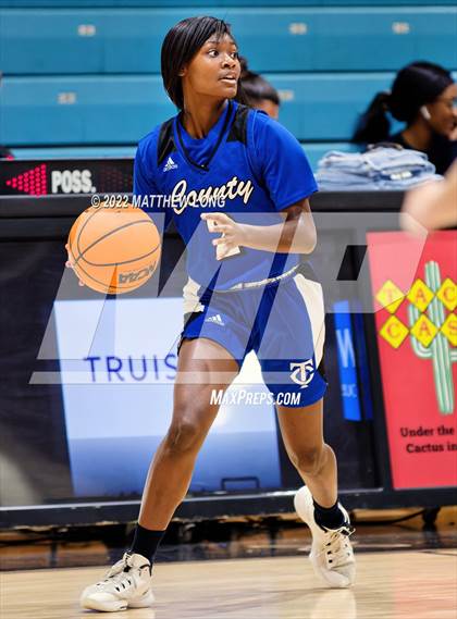 Thumbnail 1 in McAdory vs Tuscaloosa County (Jaguar Thanksgiving Jam) photogallery.