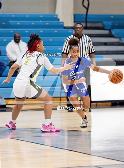 Thumbnail 3 in McAdory vs Tuscaloosa County (Jaguar Thanksgiving Jam) photogallery.