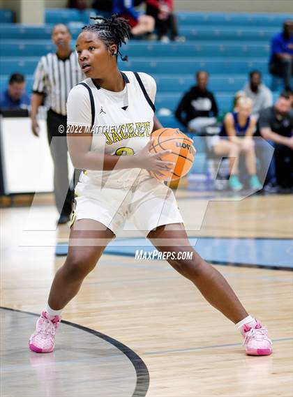 Thumbnail 3 in McAdory vs Tuscaloosa County (Jaguar Thanksgiving Jam) photogallery.