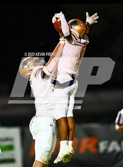 Thumbnail 3 in Yuma Catholic @ Cactus photogallery.