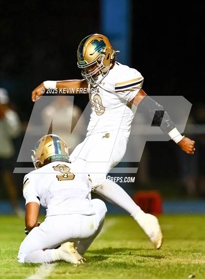 Thumbnail 2 in Yuma Catholic @ Cactus photogallery.