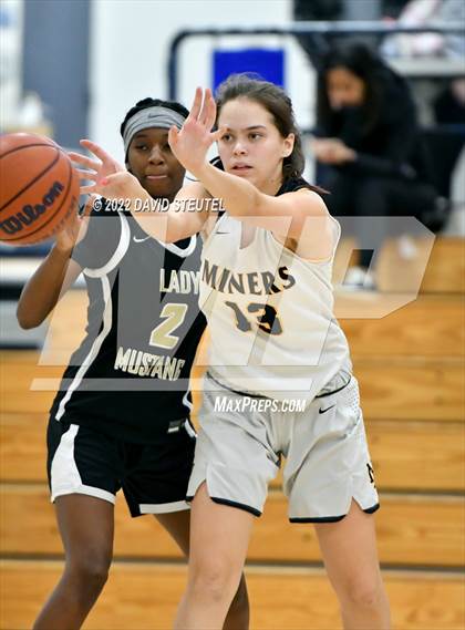 Thumbnail 1 in Monterey Trail vs. Nevada Union (Trojan Toss Up) photogallery.