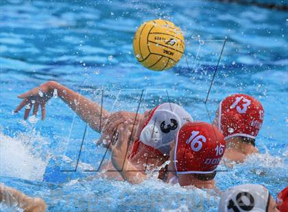 Thumbnail 2 in Cathedral Catholic vs. Santa Fe Christian (CIF SDS D3 Quarterfinal) photogallery.