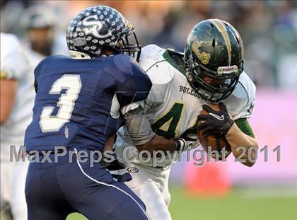 Thumbnail 3 in Le Grand vs. Sierra Canyon (CIF State D4 Final) photogallery.
