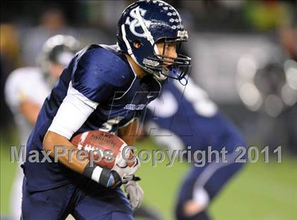 Thumbnail 3 in Le Grand vs. Sierra Canyon (CIF State D4 Final) photogallery.