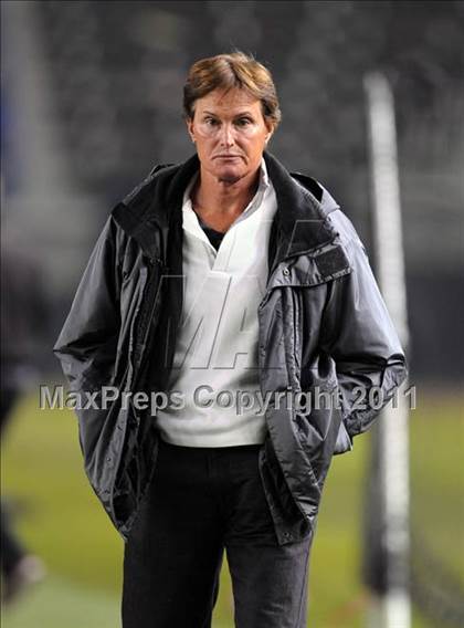 Thumbnail 1 in Le Grand vs. Sierra Canyon (CIF State D4 Final) photogallery.