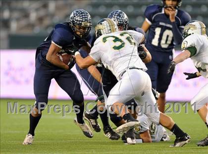Thumbnail 2 in Le Grand vs. Sierra Canyon (CIF State D4 Final) photogallery.