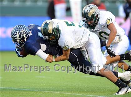 Thumbnail 3 in Le Grand vs. Sierra Canyon (CIF State D4 Final) photogallery.