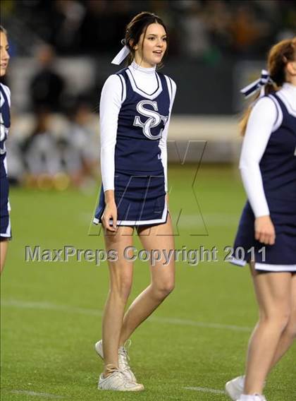 Thumbnail 3 in Le Grand vs. Sierra Canyon (CIF State D4 Final) photogallery.