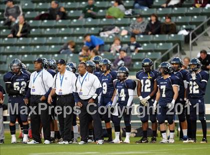 Thumbnail 3 in Le Grand vs. Sierra Canyon (CIF State D4 Final) photogallery.