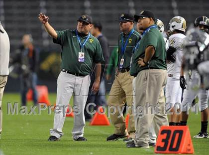 Thumbnail 2 in Le Grand vs. Sierra Canyon (CIF State D4 Final) photogallery.