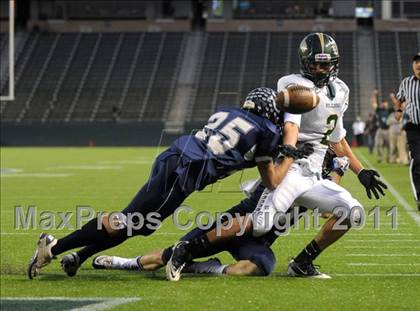 Thumbnail 1 in Le Grand vs. Sierra Canyon (CIF State D4 Final) photogallery.