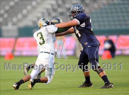 Thumbnail 2 in Le Grand vs. Sierra Canyon (CIF State D4 Final) photogallery.