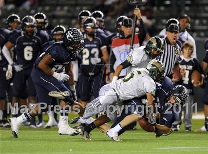 Thumbnail 3 in Le Grand vs. Sierra Canyon (CIF State D4 Final) photogallery.