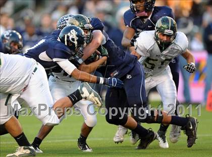 Thumbnail 3 in Le Grand vs. Sierra Canyon (CIF State D4 Final) photogallery.
