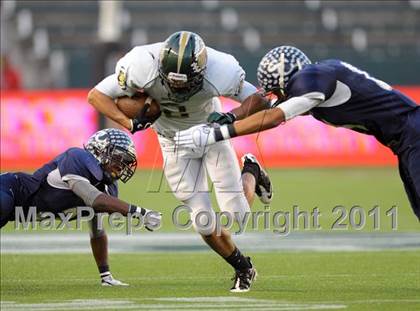 Thumbnail 2 in Le Grand vs. Sierra Canyon (CIF State D4 Final) photogallery.