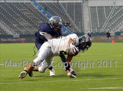 Thumbnail 1 in Le Grand vs. Sierra Canyon (CIF State D4 Final) photogallery.