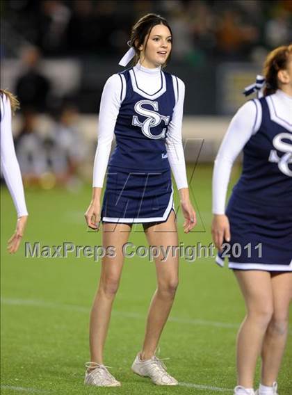 Thumbnail 2 in Le Grand vs. Sierra Canyon (CIF State D4 Final) photogallery.