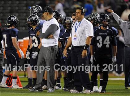 Thumbnail 3 in Le Grand vs. Sierra Canyon (CIF State D4 Final) photogallery.