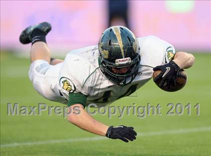Thumbnail 3 in Le Grand vs. Sierra Canyon (CIF State D4 Final) photogallery.