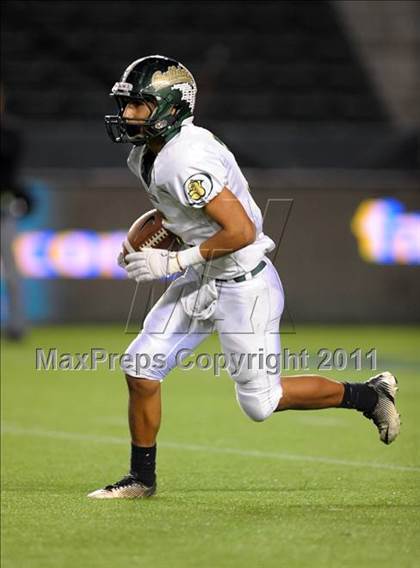 Thumbnail 3 in Le Grand vs. Sierra Canyon (CIF State D4 Final) photogallery.