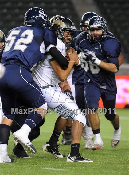 Thumbnail 1 in Le Grand vs. Sierra Canyon (CIF State D4 Final) photogallery.