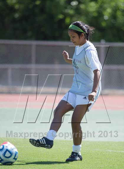 Thumbnail 3 in Cardinal Gibbons vs. St. Stephens (NCHSAA 3A Final) photogallery.