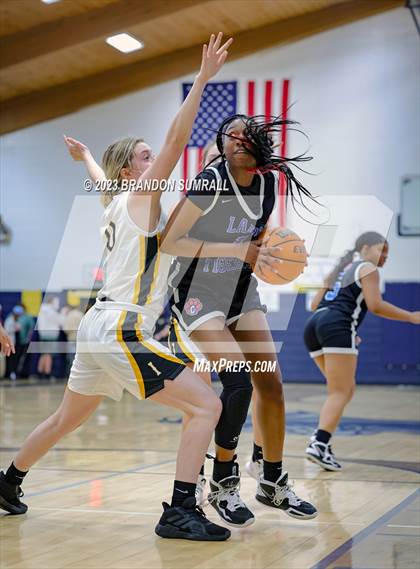 Thumbnail 2 in Chilton County vs Isabella (Chilton County Tournament) photogallery.