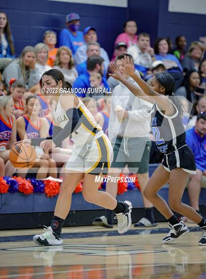 Thumbnail 1 in Chilton County vs Isabella (Chilton County Tournament) photogallery.