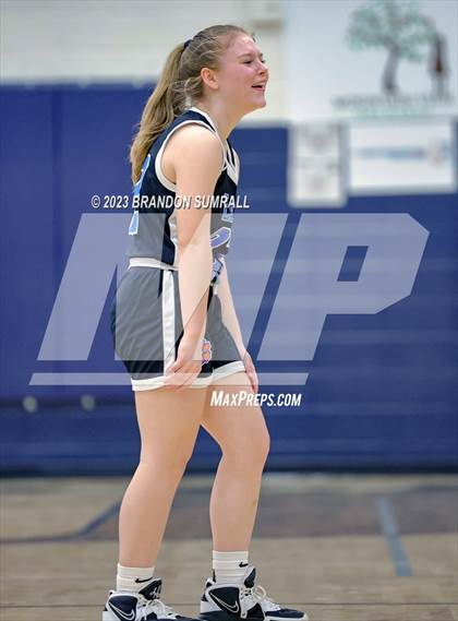 Thumbnail 1 in Chilton County vs Isabella (Chilton County Tournament) photogallery.