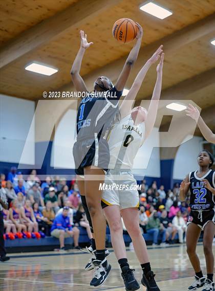 Thumbnail 3 in Chilton County vs Isabella (Chilton County Tournament) photogallery.