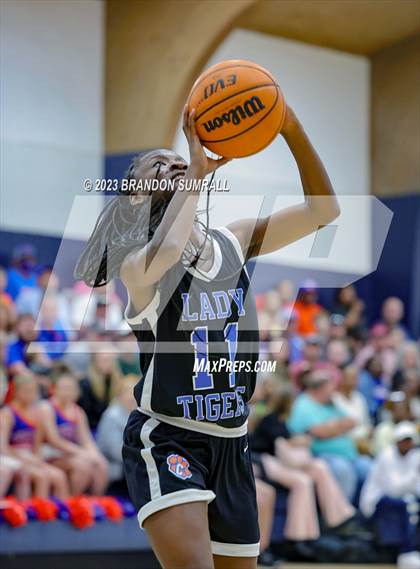 Thumbnail 2 in Chilton County vs Isabella (Chilton County Tournament) photogallery.