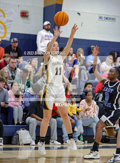 Thumbnail 1 in Chilton County vs Isabella (Chilton County Tournament) photogallery.