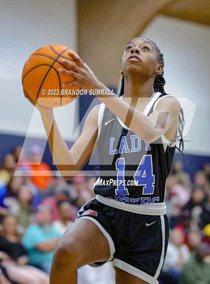 Thumbnail 2 in Chilton County vs Isabella (Chilton County Tournament) photogallery.