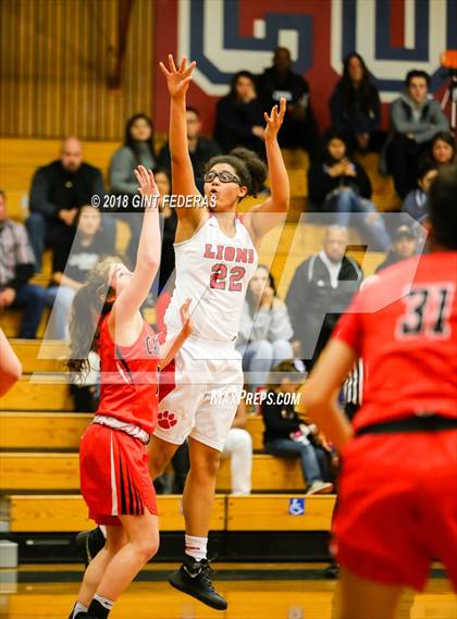 Thumbnail 2 in McClatchy vs. Carondelet (Lamorinda Classic) photogallery.