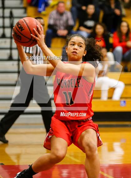 Thumbnail 1 in McClatchy vs. Carondelet (Lamorinda Classic) photogallery.