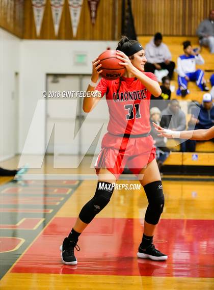 Thumbnail 2 in McClatchy vs. Carondelet (Lamorinda Classic) photogallery.