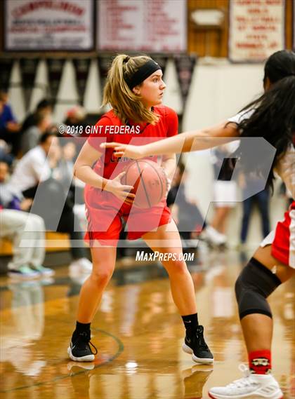 Thumbnail 2 in McClatchy vs. Carondelet (Lamorinda Classic) photogallery.