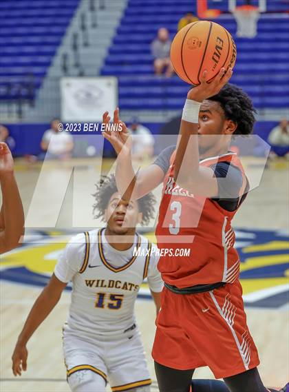 Thumbnail 3 in Kell vs. Wheeler (Battle in The Peach) photogallery.