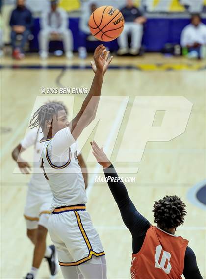 Thumbnail 2 in Kell vs. Wheeler (Battle in The Peach) photogallery.