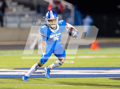 Thumbnail 1 in Midlothian vs Brewer UIL 5A Bi-District Playoff photogallery.