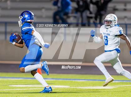 Thumbnail 3 in Midlothian vs Brewer UIL 5A Bi-District Playoff photogallery.